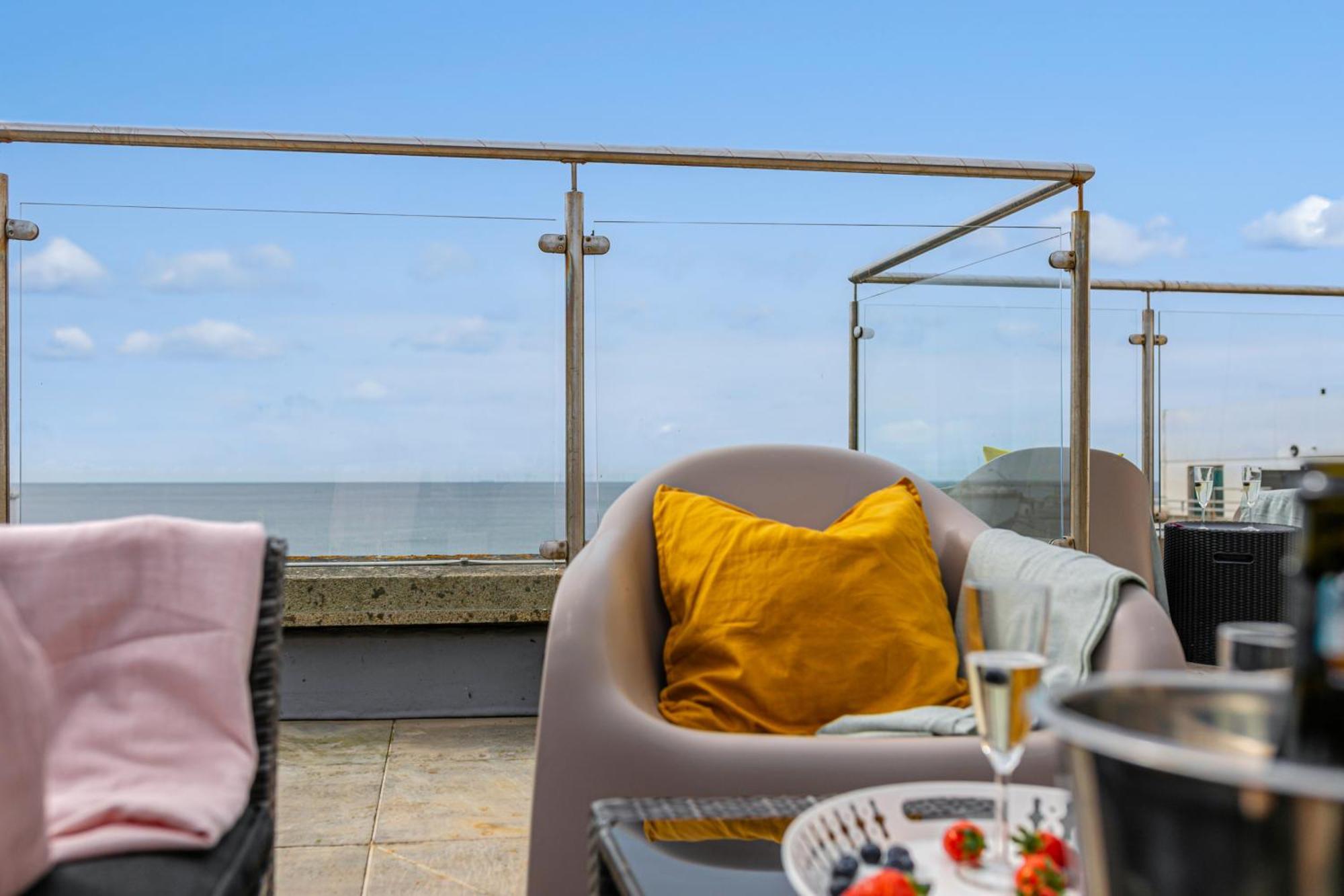 Airhost'S Brighton'S Best Green Diamond Escape With Sea Views Apartment Екстериор снимка